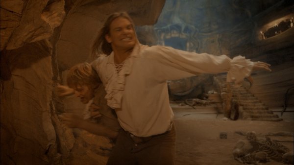 Free Video Preview image 7 from Pirates 2