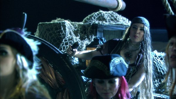 Free Video Preview image 8 from Pirates 2