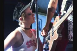 Captura de 'Live and Loaded in L.A.' nº 13
