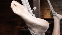 Captura de 'Hogtied - Avi Love: Young, Sexy Rope Slut Tormented and Made to Cum in Bondage' nº 81