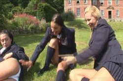 Captura de 'Young Harlots: Riding School' nº 113