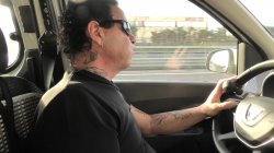 'La prima volta di Rosy B. - Mi chiamo come il lato, ma ancor non l'ho mai dato' screenshot nº 4
