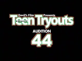 EightTeen Tryouts - Audition 44: Christmas Edition - Scena1 - 1