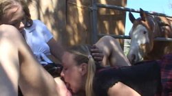 'Julie Night & Mariah Cherry Lesbo Eat Finger-bang Collector Scene' screenshot nº 17