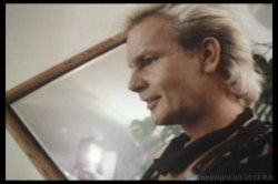Captura de 'Careful He May Be Watching' nº 47