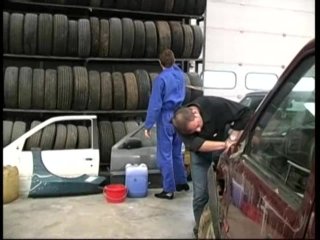Pulsions Et Luxure Au Garage - Scene1 - 2