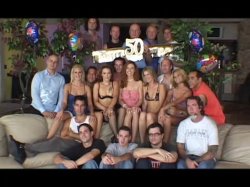 Captura de 'Screw My Wife Please!! 50: The Golden Anniversary Edition' nº 96