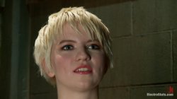 Captura de 'Porcelain Doll Feels An Electro-DP' nº 17