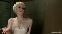 Captura de 'Porcelain Doll Feels An Electro-DP' nº 26