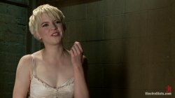 Captura de 'Porcelain Doll Feels An Electro-DP' nº 28