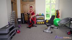 Captura de 'Fit French Blonde Rides Big Dick' nº 26