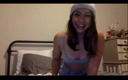 Captura de 'Sara Luvv Live: March 18, 2016' nº 13