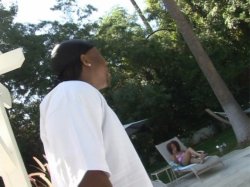 'Black Azz Red Bones' screenshot nº 3
