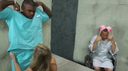 Captura de 'One Flew Over the Cuckold's Nest' nº 10