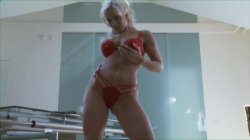 Captura de 'Pleasing Herself' nº 4