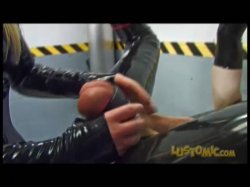 Captura de 'Sissy Rubber Sex Doll' nº 30