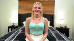 Captura de 'Bubbly Blonde Teen Melody Marks Stretched By POV Big Dick' nº 42