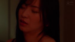 Captura de 'Suzuki Mayu - Became A Busty Married Woman With Unfulfilled Desires' nº 80