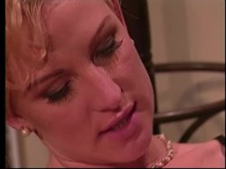 'Naughty in Nylons' screenshot nº 127