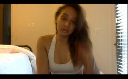 Captura de 'Sara Luvv Live: June 3, 2016' nº 7