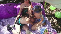 Captura de 'Emma Foxx, Lena & Thyme - Glamping' nº 39