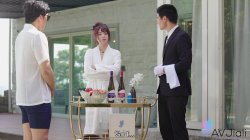 Captura de 'Rich Bratty Girl Ranako Fucks Her Swim Teacher' nº 34