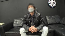 Captura de 'Busty Wife's Affair Exposed! In A Shameful Public Cuckold' nº 9