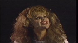 Captura de 'Night Of The Living Bi-Dolls' nº 44