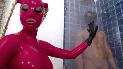 Captura de 'Latex Lucy's Submissive Fantasies' nº 95