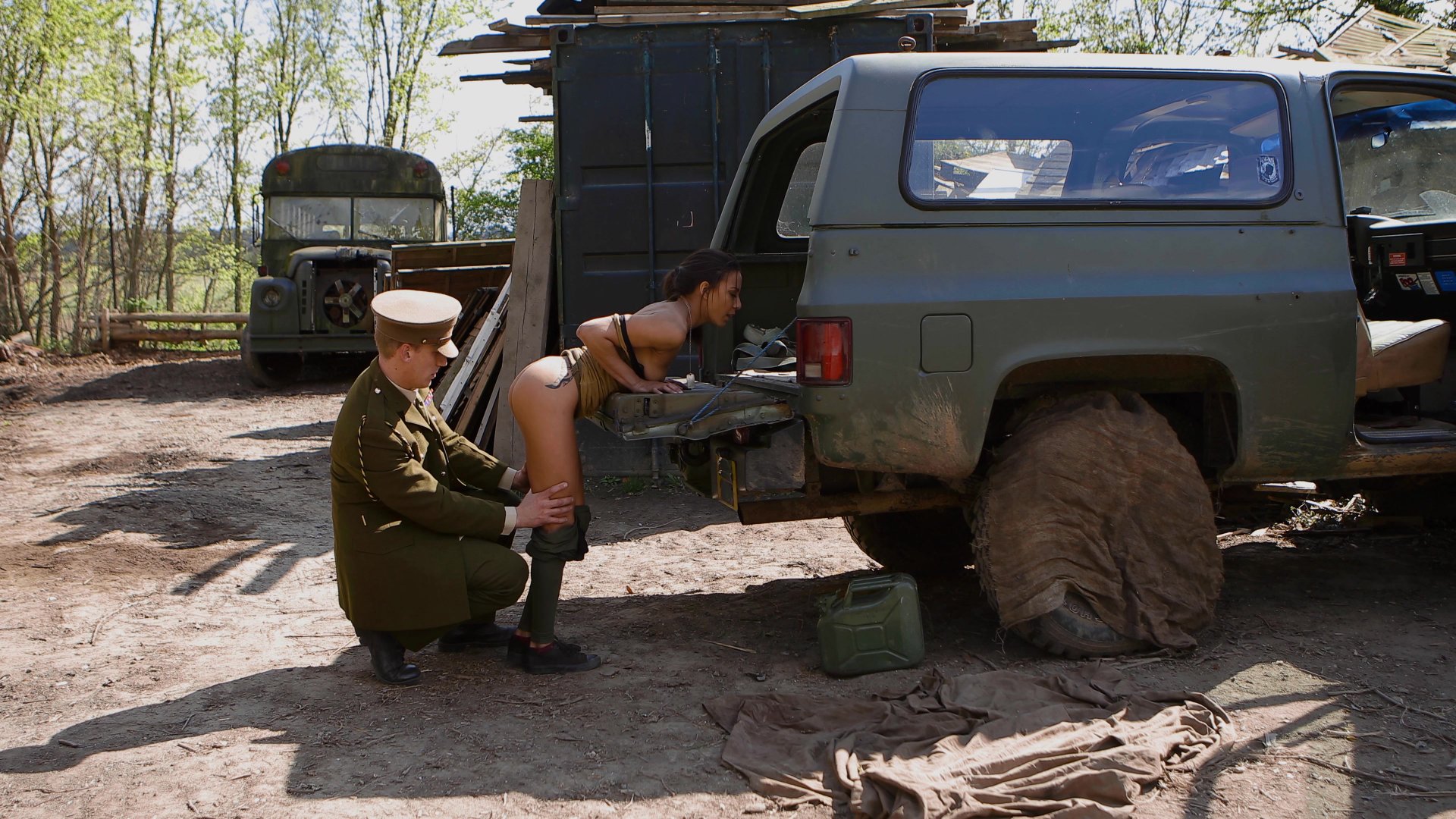 cassie del isla, ricky stone and luke hardy in answer #1968867