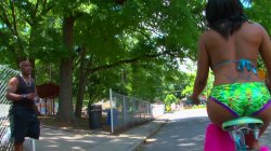 Captura de 'Big Butt Black Girls On Bikes 3' nº 100