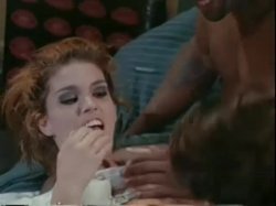 Captura de '3 Into Taylor Hayes' nº 119
