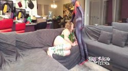 Captura de 'Spiderman Fucks Poison Ivy Parody XXX #9' nº 5