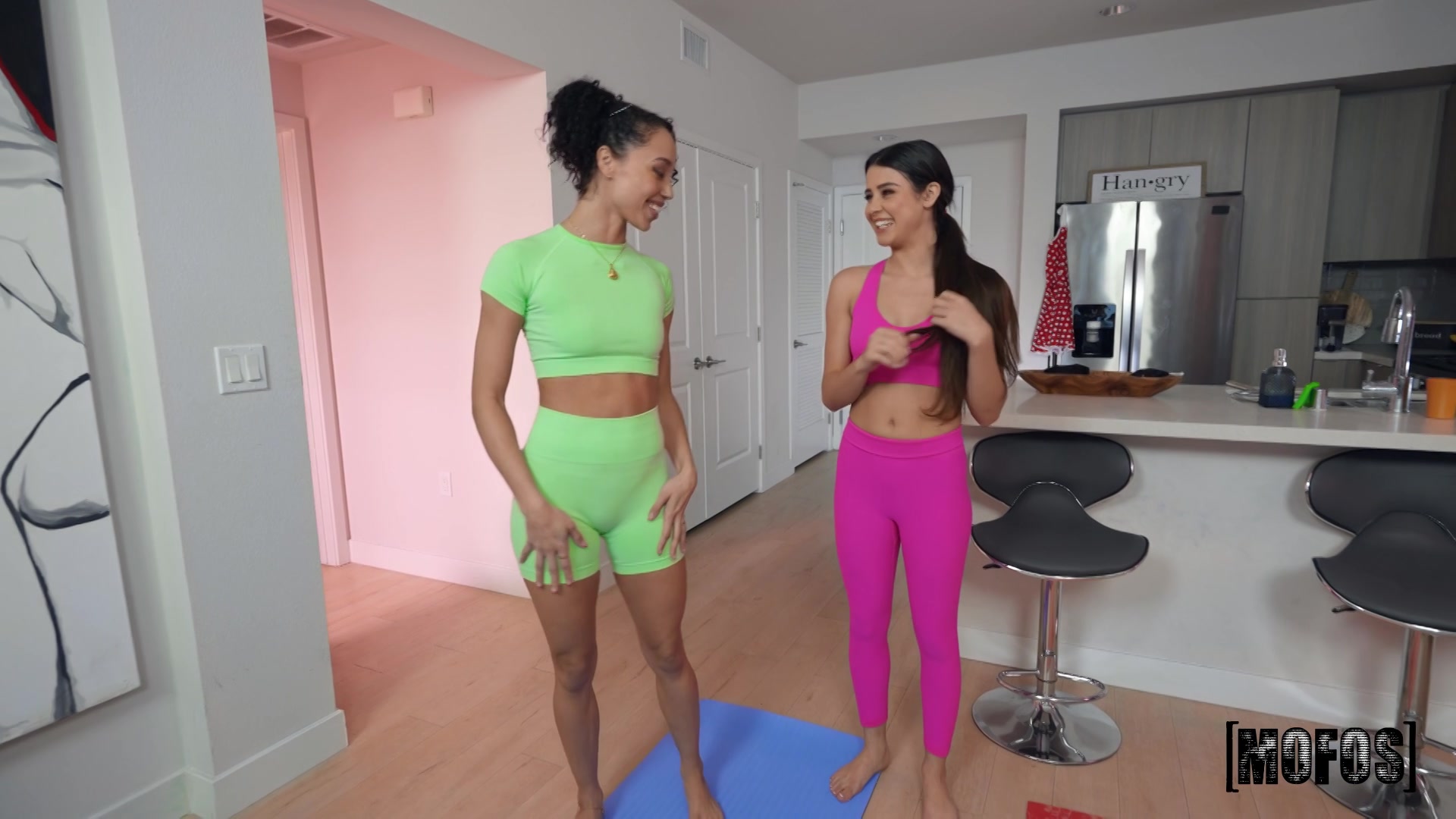 alexis tae and kylie rocket in answer #2503787