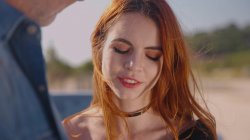 Captura de 'Hot Girls in Hot Cars - On Sale! Flash Sale' nº 34