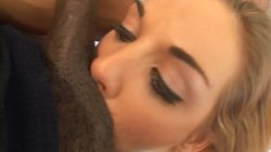 Captura de 'Brianna Love & Lefty Larve & Brandon Iron & Marcus Leon & Tee Reel Throat Fuck Facials Gangbang Collector Scene' nº 13
