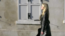 Captura de 'Welcome to My Real Estate Agency (My Ass is the Best Spot)' nº 4