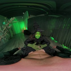 Captura de 'Wicked: For Good - A XXX Parody' nº 51