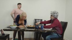 'GILFS Fucking Young Studs' screenshot nº 9