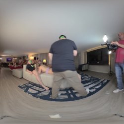 Captura de 'Cumshots Competition Gangbangs' nº 100