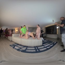 Captura de 'Cumshots Competition Gangbangs' nº 28