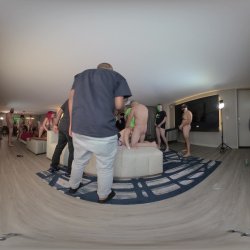 Captura de 'Cumshots Competition Gangbangs' nº 56