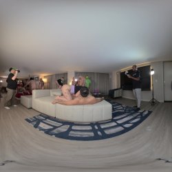 Captura de 'Cumshots Competition Gangbangs' nº 7