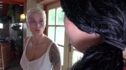 'Devoted and Opened-Minded Young Women (French)' screenshot nº 110