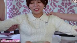 'Powder Massage Turns Playful as Her Body Melts Under Soft Hands and Sweet Extras' screenshot nº 5
