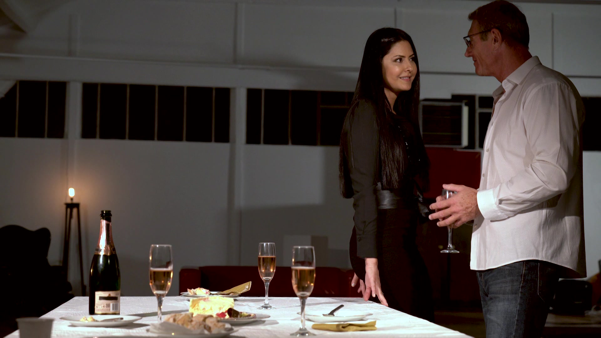 caps1cdn.adultempire.com o 2634 3840 2634624_0 000-999 0_3840c.jpg 