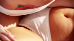 Captura de 'Lesbian Adventures: Wet Panties Trib 6' nº 2