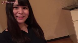 'With a curvy, baby-faced, busty beauty' screenshot nº 4