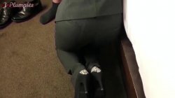 Captura de 'A wife working at a certain investment company& at a hotel in broad daylight between business negotiations' nº 30