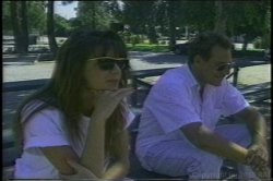 Captura de 'Strangers When We Meet' nº 7